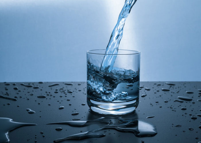 Drinking water to lose weight
